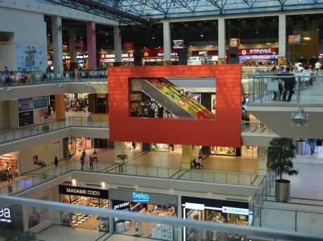 Гид пригрозил туристам, что за отказ от шопинга «не посадит их в автобус»