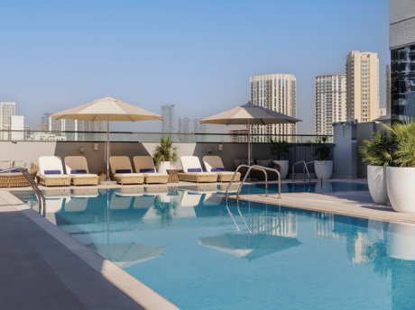 Holiday Inn Dubai Village Circle: новое имя знакомого отеля