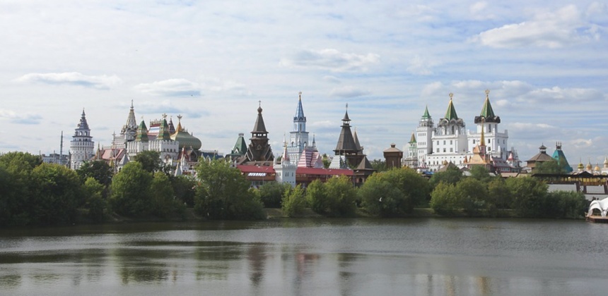 Из каких стран туристы могут свободно приезжать в Россию