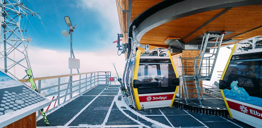 На горнолыжном курорте «Эльбрус» карта «Мир» заменит ски-пасс