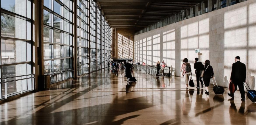 Страховщики не ожидают массового роста стоимости туристических страховок