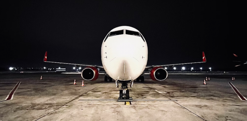 Red Wings вывезла туристов из Израиля, но мест на стыковочном рейсе не хватило