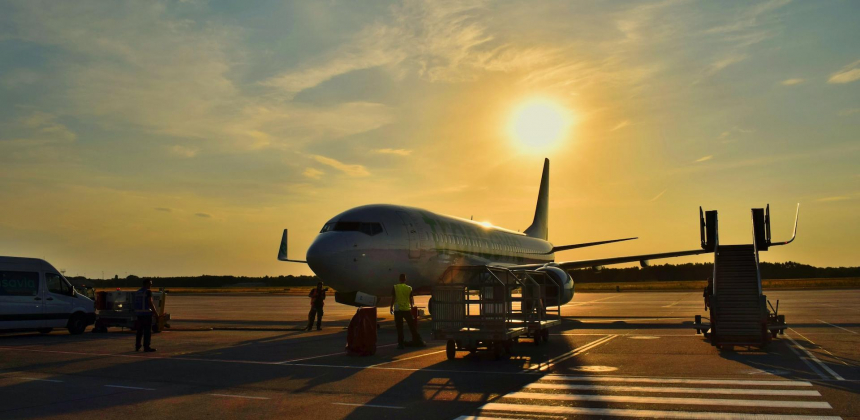 Авиасообщение с Карелией прекратится на месяц