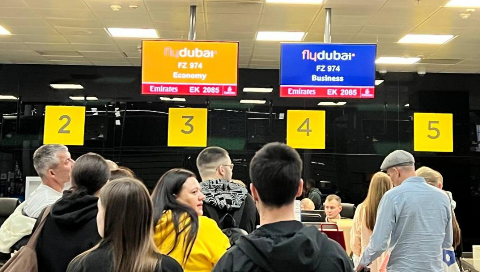 Небо над ОАЭ снова открыто