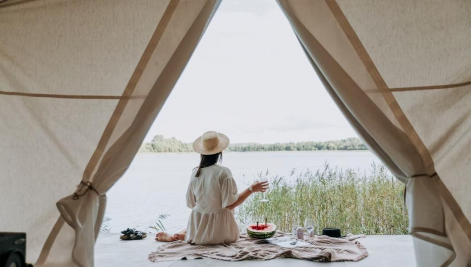 Счетная палата недосчиталась модульных отелей, кемпингов и глэпмингов