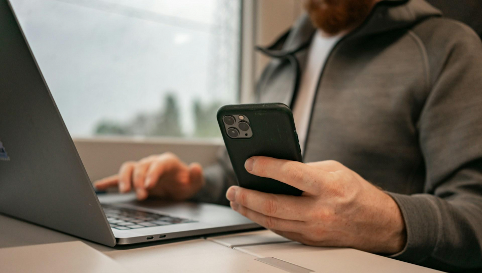 Россиян начнут штрафовать за передачу своей сим-карты