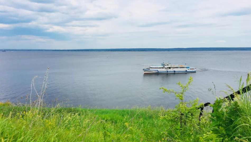 Маршруты теплоходов на Волге корректируют из-за аварии
