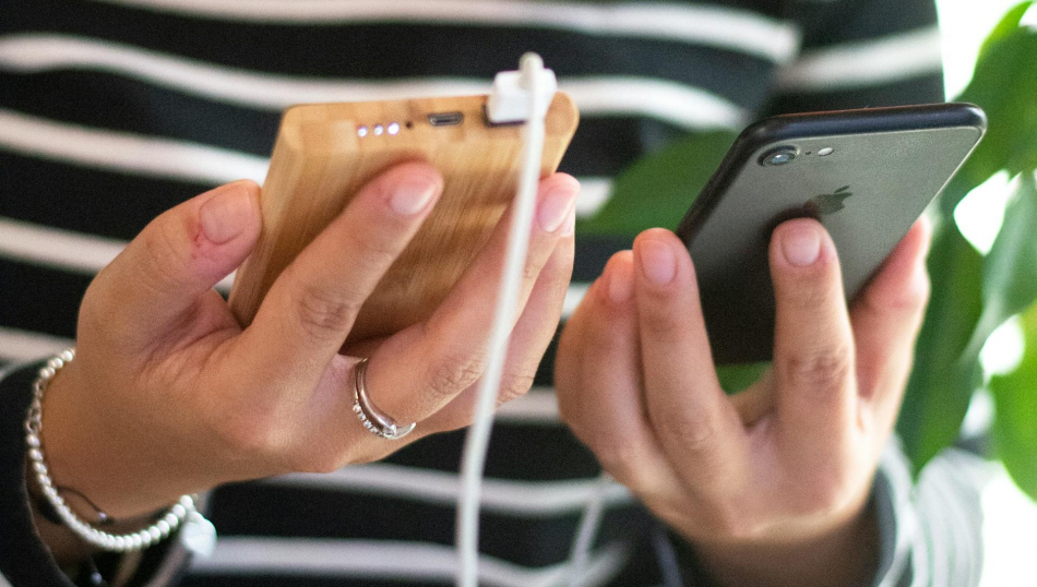 Сразу три авиакомпании запретили пауэрбанки, а туроператор требует 550 млн за сорванные рейсы в Тунис