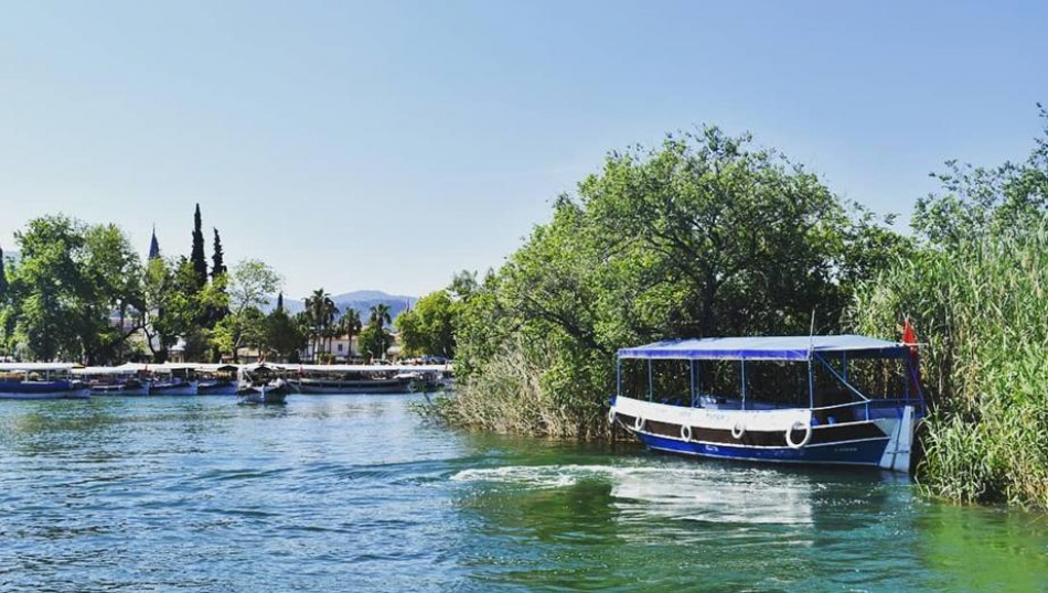 Назван топ стран для поездок в бархатный сезон