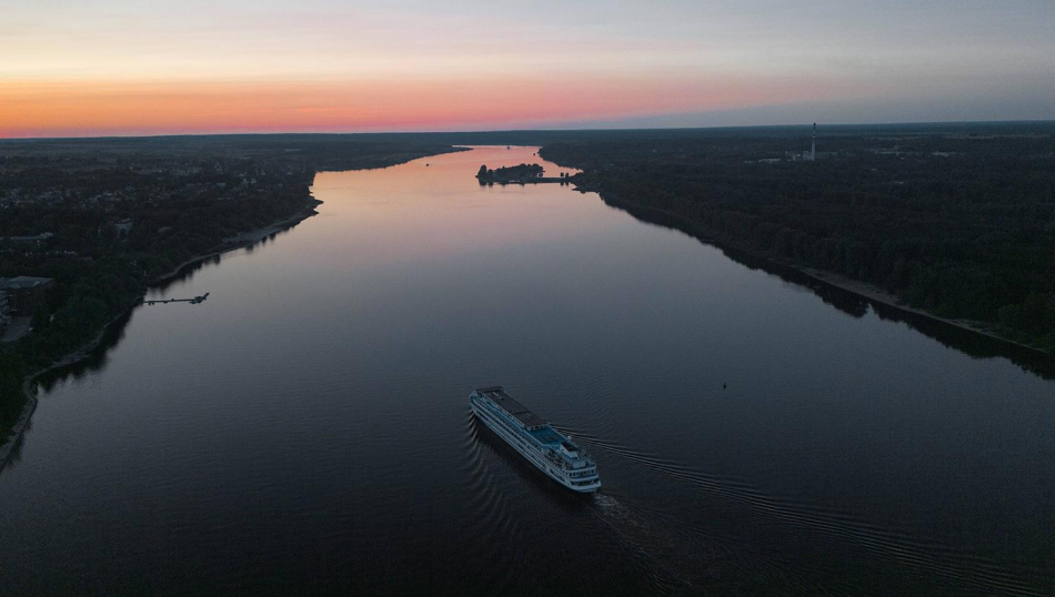 Премиальные речные круизы: новый уровень путешествий по России