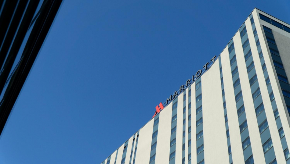 Партнер Marriott — банкрот: тысячи гостей выселены из отелей