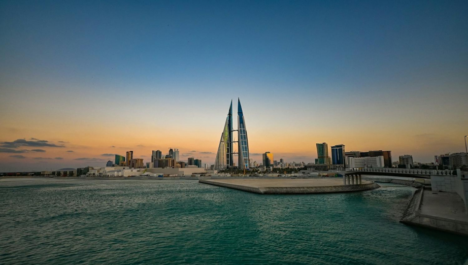 Три туроператора взяли блоки мест на рейсах в Бахрейн