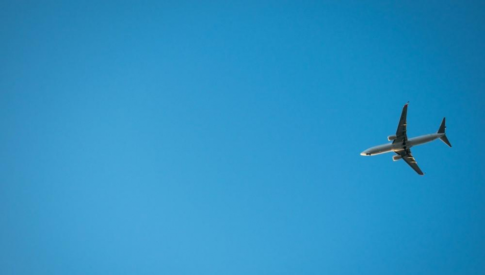 Самолет Azur Air, летевший с Пхукета, экстренно сел в Китае