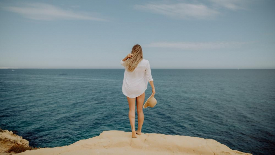 «Продажи могут просесть, но горящих туров не ждем»: туроператоры рассказали о сезоне-2026