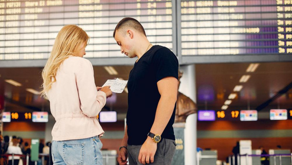 Туристы из России застряли на Пхукете, а на его пляжах — сгустки мазута