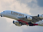 Авиакомпания Emirates предупредила о необходимости приезжать в аэропорт заранее