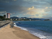 СМИ: из-за наводнения во Вьетнаме российские туристы застряли по пути в Нячанг