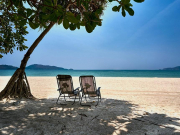 Эксперт рассказал, на каких пляжах Пхукета запретили купаться