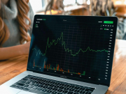 Продажи туров остановились из-за резкого падения курса доллара