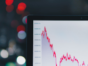 Из «Электронной путевки» уберут «лишние» графы, а невыездные в декабре сдадут паспорта