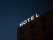 Отелям снизят штрафы за нарушение правил регистрационного учета в 50 раз