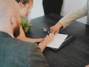 Юристы объяснили, почему турагентам не стоит заключать предварительный договор