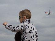 С детьми за границу: допустим ли вкладыш вместо штампа в свидетельстве о рождении