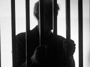 Авиадебоширу дали 2,5 года за попытку выйти из самолета в воздухе