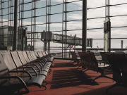 Авиакомпании хотят заставить платить пассажирам за овербукинг