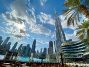 Дубай привлекает туристов беспошлинными товарами и бесплатными сим-картами