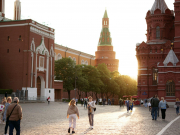 Китайские турлидеры отнимают работу у российских гидов-экскурсоводов