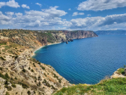 В Крыму, по оценкам туроператоров, находится около 500 тысяч туристов