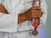 Туристы в Сочи могут ждать скорую помощь в пик сезона несколько часов