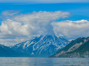 Как землетрясение и извержение вулкана на Камчатке повлияло на туристов