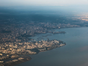 Российские туристы застряли в Хайкоу из-за супертайфуна