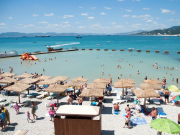 Рейсов по России стало меньше, а цены — на 30% выше