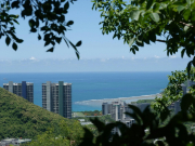 Прямые рейсы на Хайнань подорожали вдвое, но туры стали доступнее