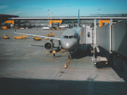 Овербукинг на авиарейсах предложили запретить законодательно