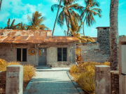 На Мальдивах растет спрос на тяжелый люкс и гестхаусы