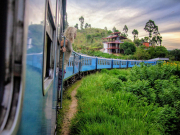 Российская туристка погибла на Шри-Ланке, выпав из поезда