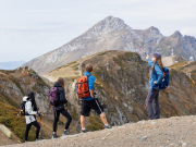 Отпуск на высоте: варианты отдыха в горах Сочи — на «Знай наше — лето 2025»