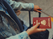 Срок загранпаспорта истекает: лететь по старому или вносить изменения в тур