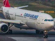 О задержке рейса на сутки туристы узнали в аэропорту: советы юриста