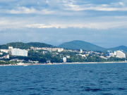 Отелям в Сочи рекомендовали не оставлять людей на улице во время атак