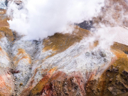 Какие вулканы на Камчатке опасны для туристов