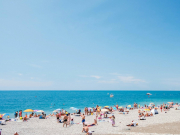 В туротрасли назвали причины падения спроса на пляжный отдых в России