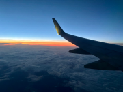 Emirates просит приезжать в аэропорт заранее, а в Египет летят со стыковками из-за замены борта