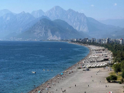 Сочи vs Анталия: где отдыхать дешевле и комфортнее?