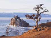 После трагедии с китайскими туристами на Байкале открыли ледовую дорогу