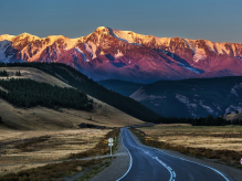 Алтай, Урал или Кавказ — какие горы выберет ваш турист этим летом?